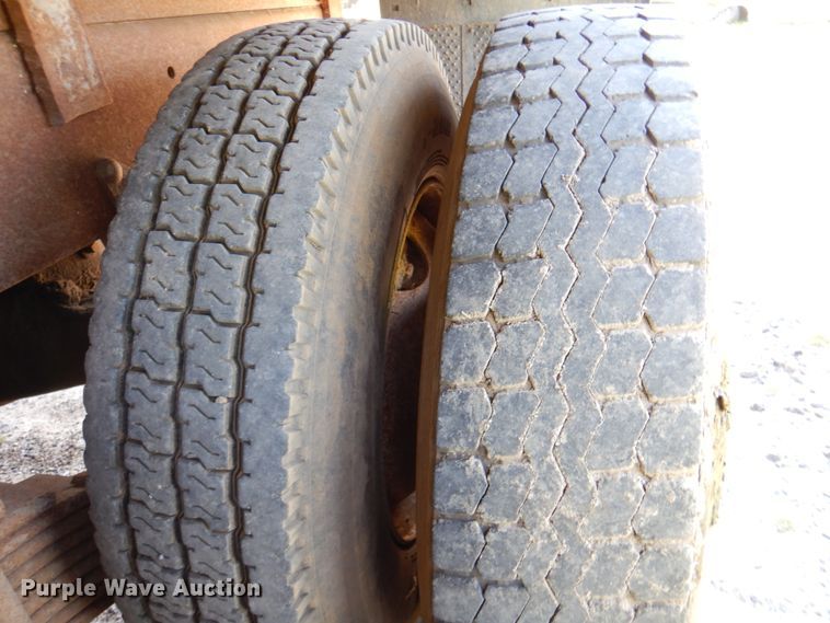 image for item DP3926 1999 Mack CH613  manure spreader truck