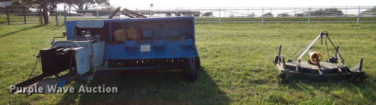 image for item DP3929 Ford 542  small square baler