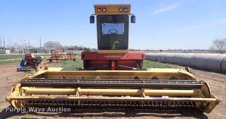 image for item DP4596 1990 New Holland 1118  windrower