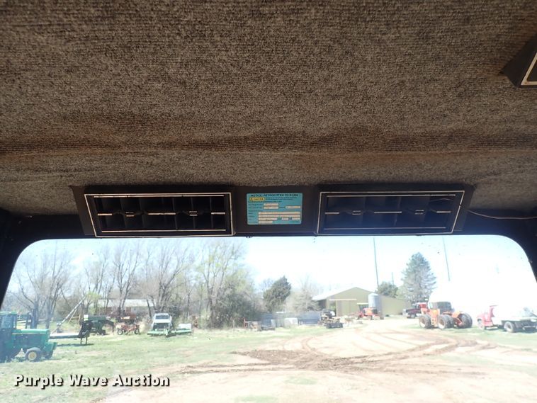 image for item DP4596 1990 New Holland 1118  windrower