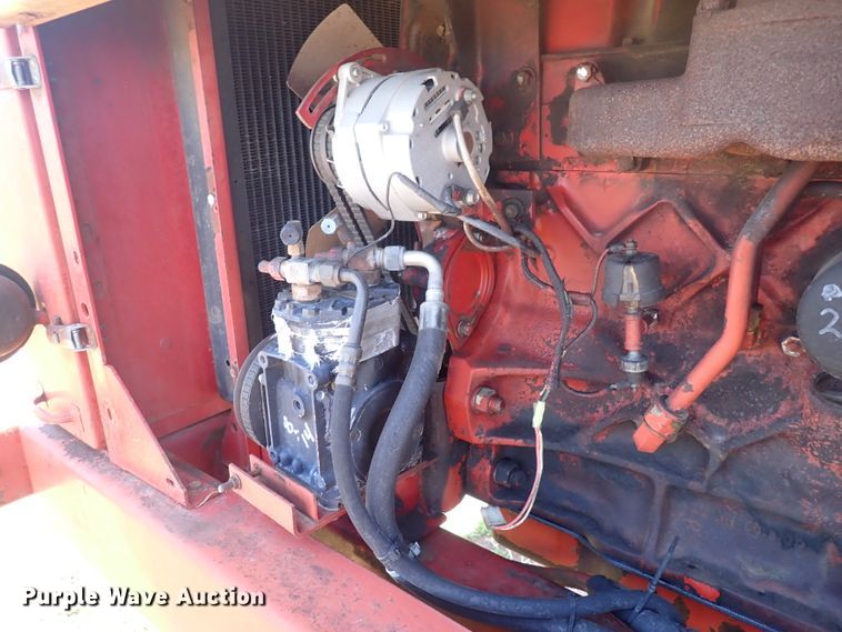 image for item DP4596 1990 New Holland 1118  windrower