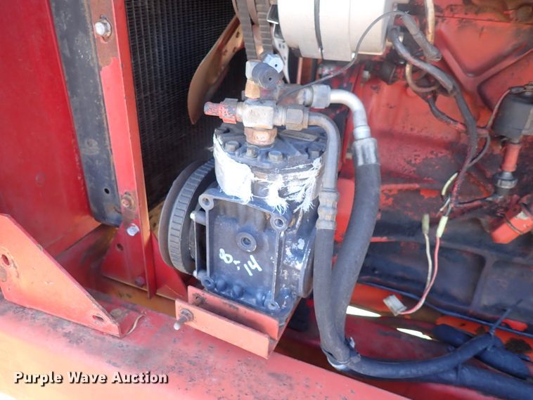 image for item DP4596 1990 New Holland 1118  windrower