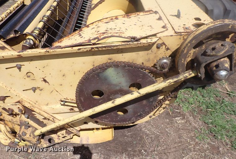 image for item DP4596 1990 New Holland 1118  windrower