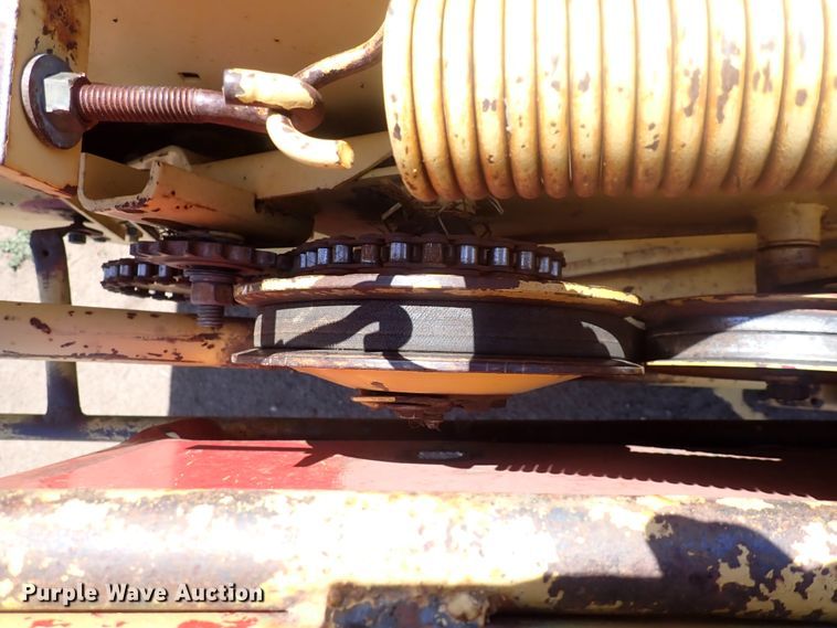 image for item DP4596 1990 New Holland 1118  windrower