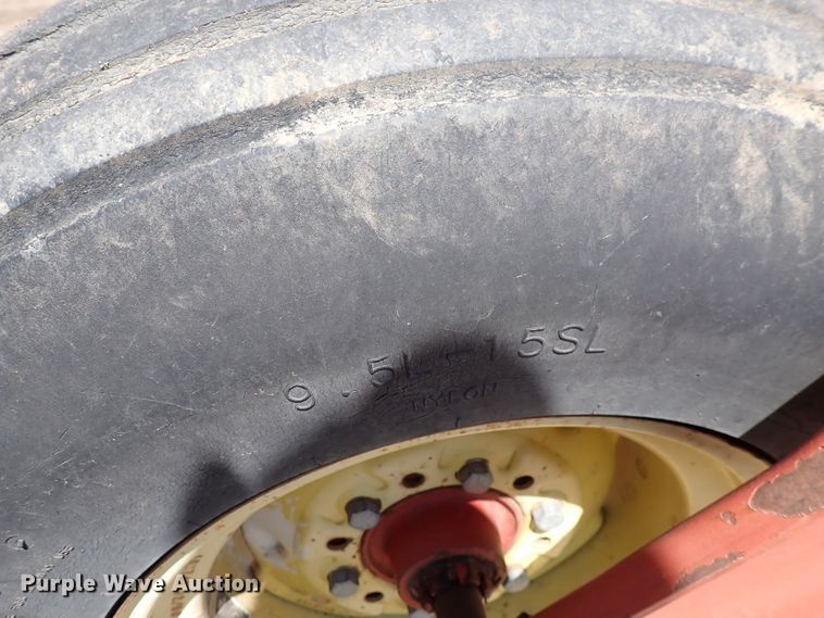 image for item DP4596 1990 New Holland 1118  windrower