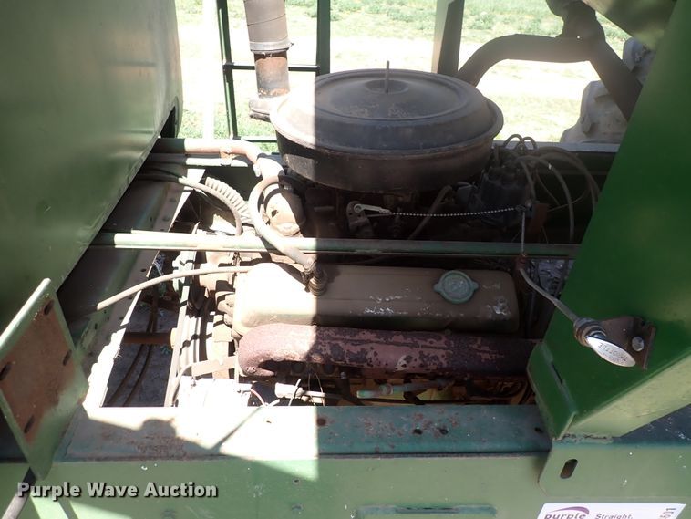 image for item DP4601 Chevrolet Loadmaster  grain cart