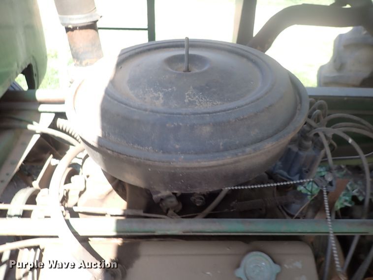 image for item DP4601 Chevrolet Loadmaster  grain cart