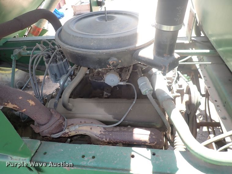 image for item DP4601 Chevrolet Loadmaster  grain cart