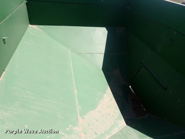 image for item DP4601 Chevrolet Loadmaster  grain cart