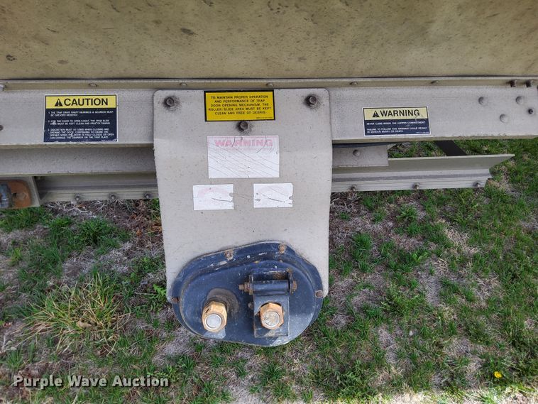 image for item DR0887 2010 Timpte  grain trailer