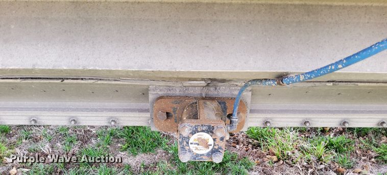 image for item DR0887 2010 Timpte  grain trailer