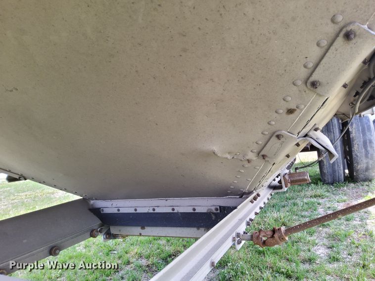 image for item DR0887 2010 Timpte  grain trailer