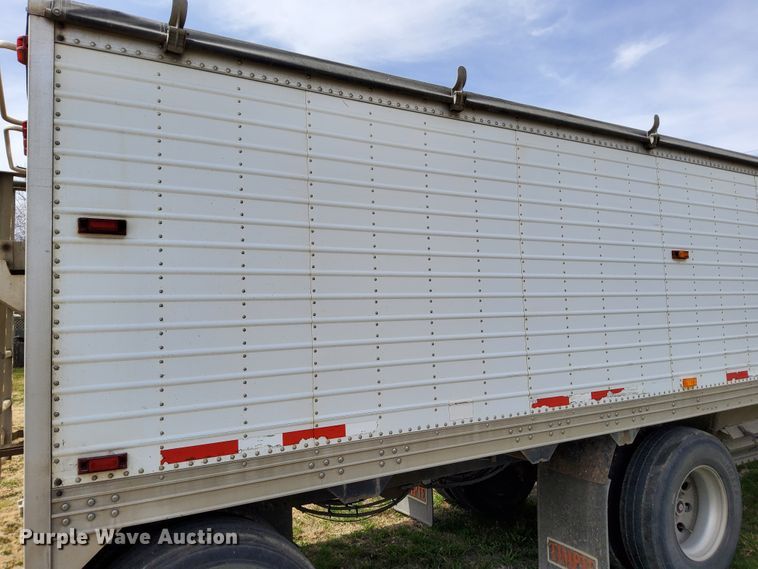 image for item DR0887 2010 Timpte  grain trailer