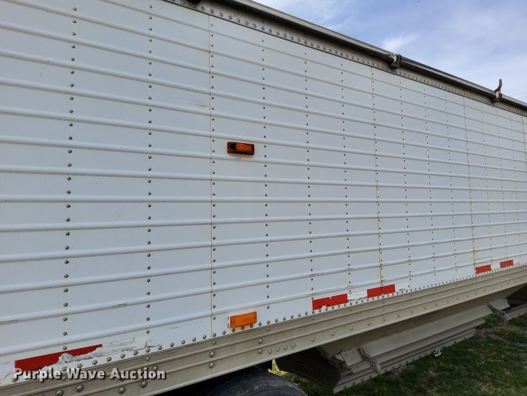 image for item DR0887 2010 Timpte  grain trailer