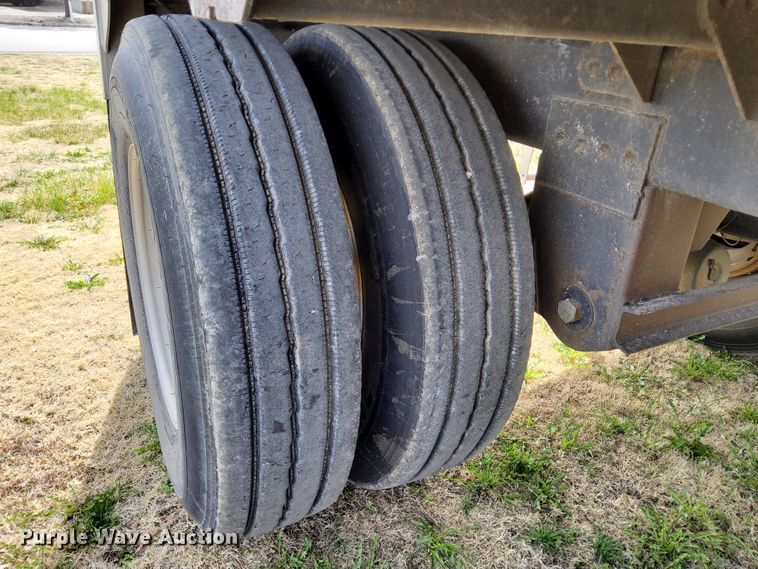 image for item DR0887 2010 Timpte  grain trailer