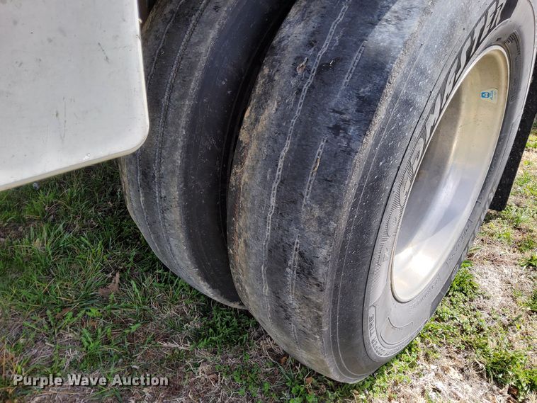 image for item DR0887 2010 Timpte  grain trailer