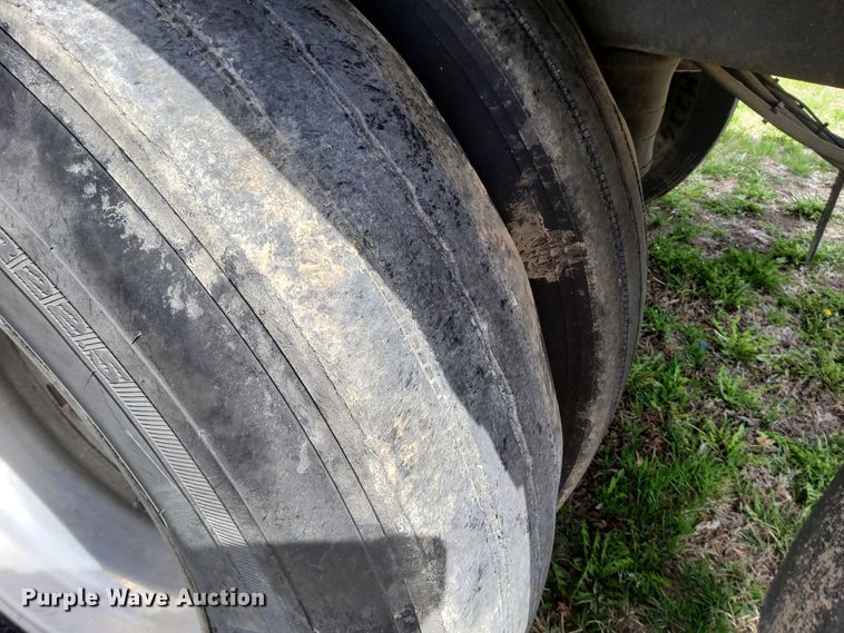 image for item DR0887 2010 Timpte  grain trailer