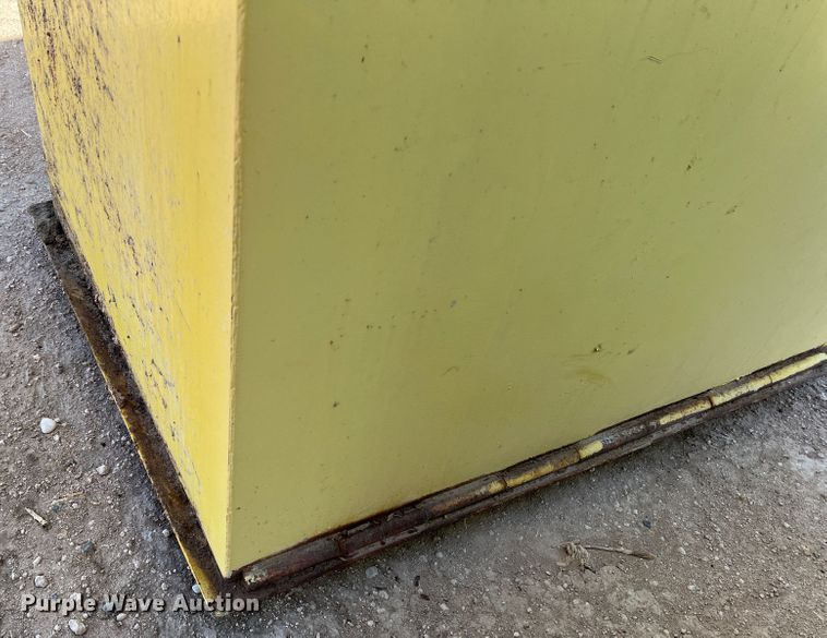 image for item EX9647 (4) feed containers