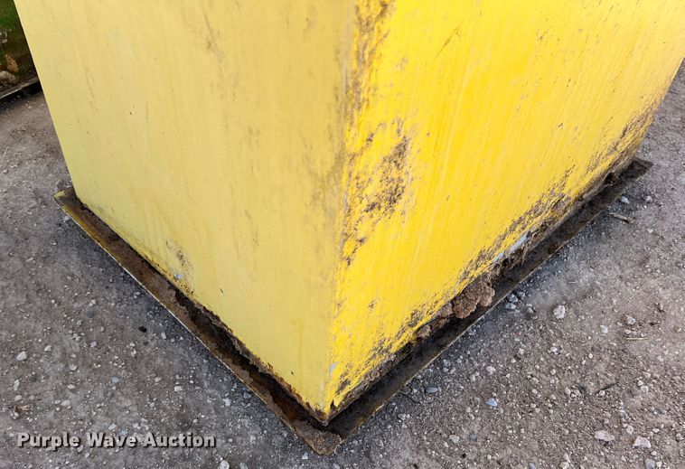 image for item EX9647 (4) feed containers