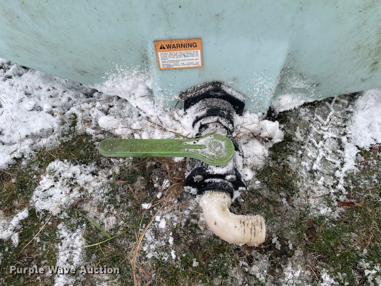 image for item FV9470 Poly tank