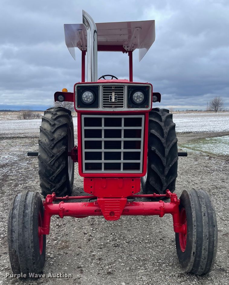 image for item FV9471 1974 International Farmall 1066 Turbo  tractor