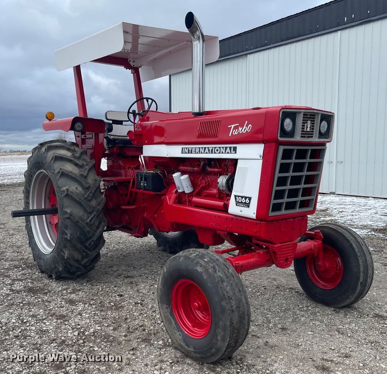 image for item FV9471 1974 International Farmall 1066 Turbo  tractor