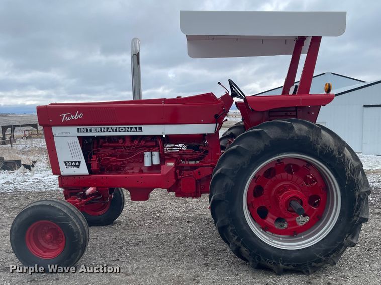 image for item FV9471 1974 International Farmall 1066 Turbo  tractor
