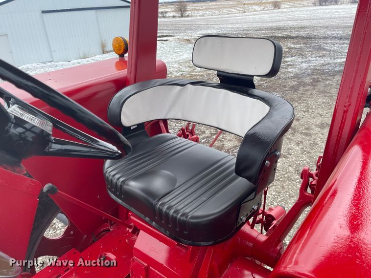 image for item FV9471 1974 International Farmall 1066 Turbo  tractor