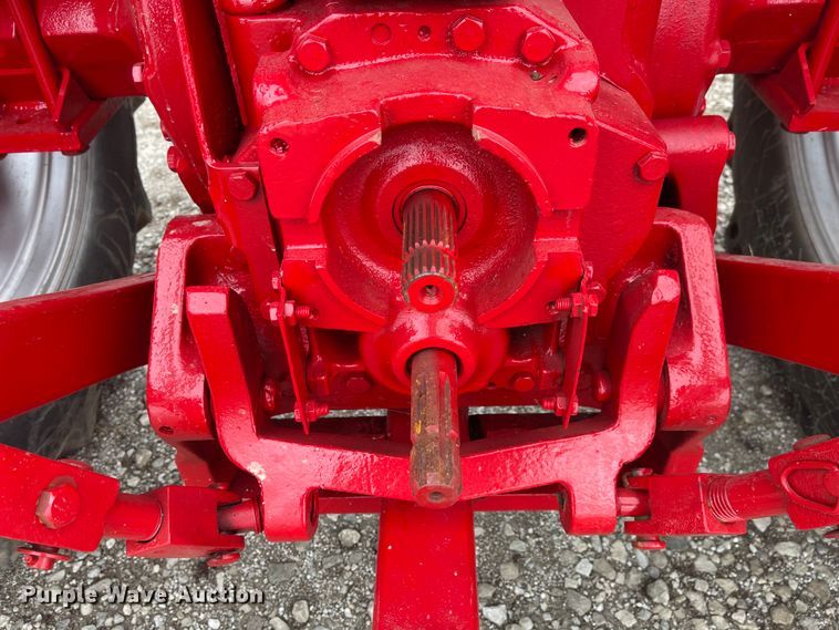 image for item FV9471 1974 International Farmall 1066 Turbo  tractor