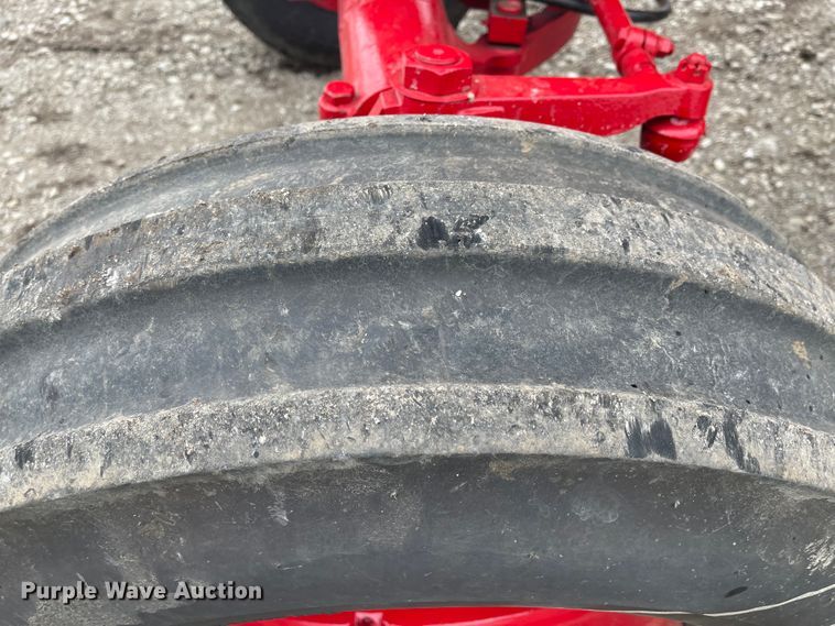 image for item FV9471 1974 International Farmall 1066 Turbo  tractor