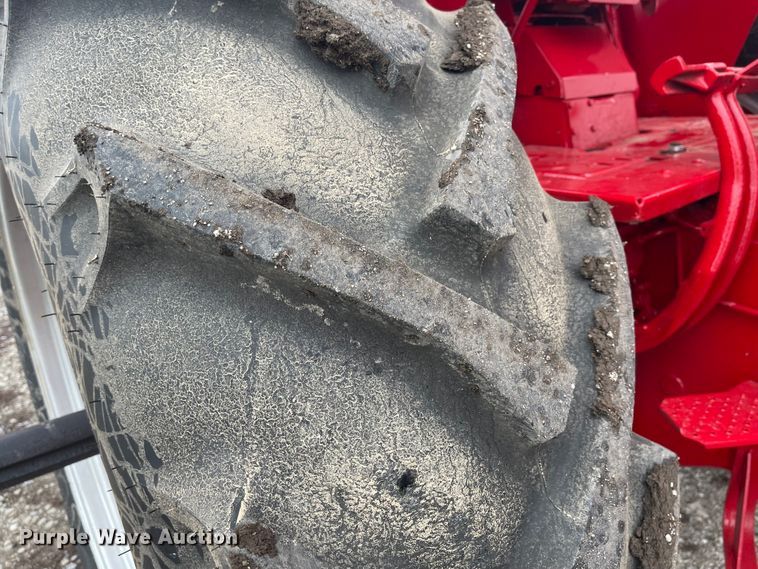 image for item FV9471 1974 International Farmall 1066 Turbo  tractor