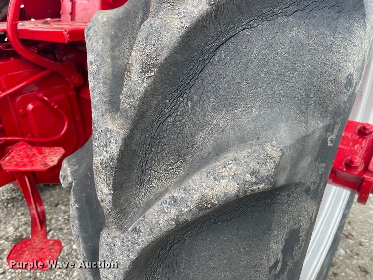 image for item FV9471 1974 International Farmall 1066 Turbo  tractor