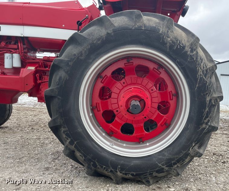 image for item FV9471 1974 International Farmall 1066 Turbo  tractor