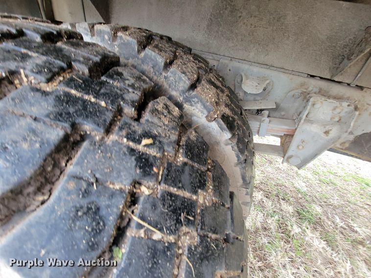 image for item HF9327 1979 GMC 7000  dump truck