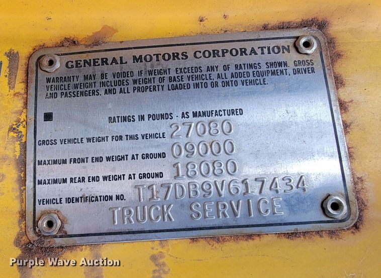 image for item HF9327 1979 GMC 7000  dump truck