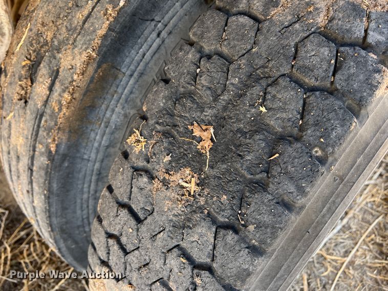 image for item IG9342 1996 Timpte  grain trailer