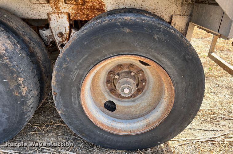 image for item IG9342 1996 Timpte  grain trailer