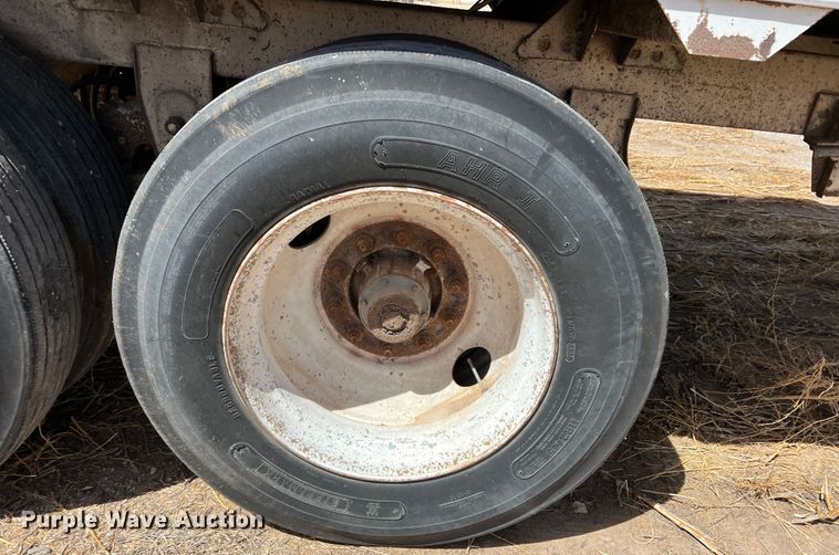 image for item IG9342 1996 Timpte  grain trailer