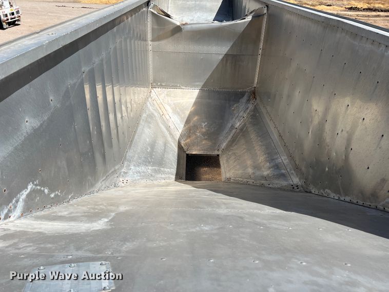 image for item IG9342 1996 Timpte  grain trailer