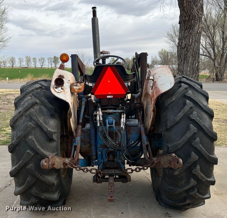 image for item IG9347 Ford  tractor