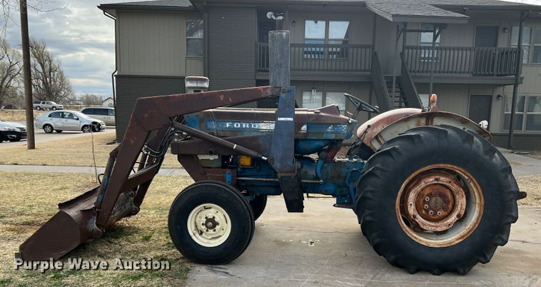 image for item IG9347 Ford  tractor