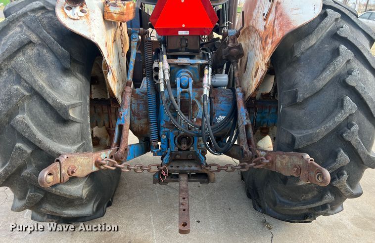 image for item IG9347 Ford  tractor