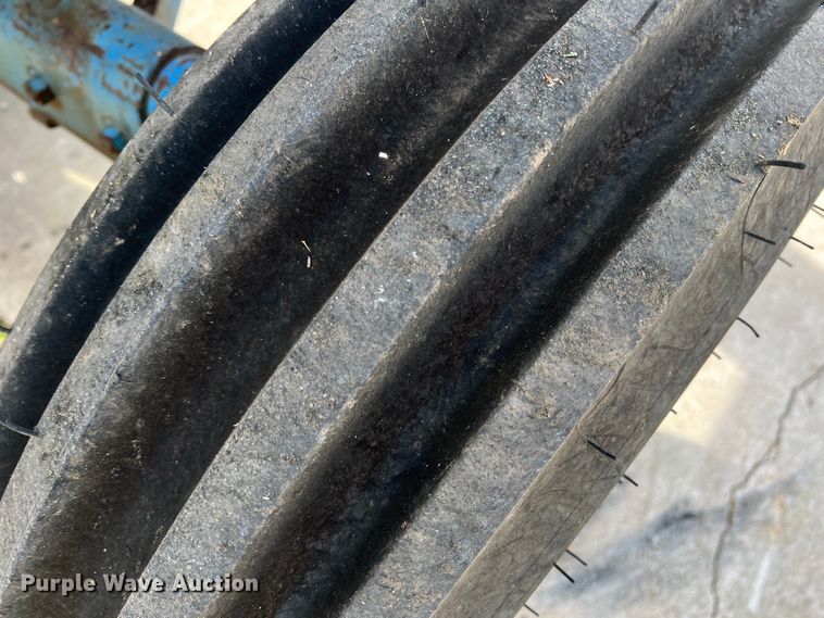 image for item IG9347 Ford  tractor