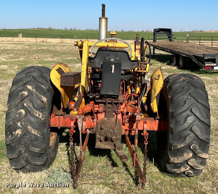 image for item IG9370 Case G530  tractor