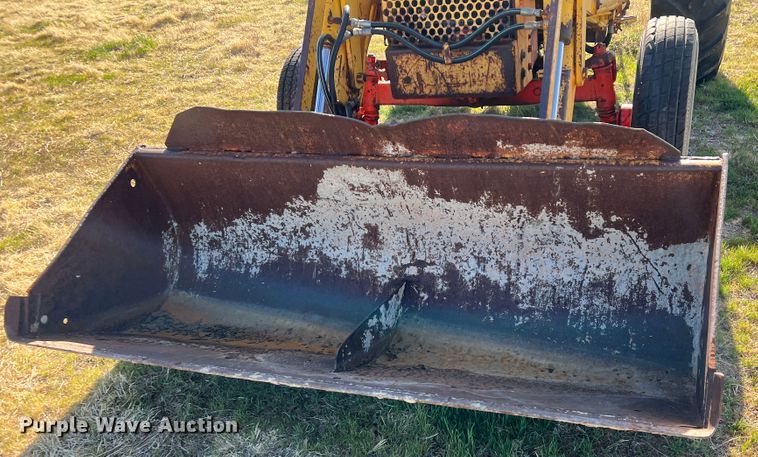 image for item IG9370 Case G530  tractor