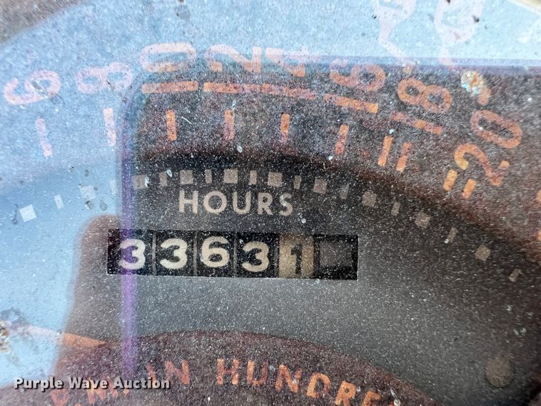 image for item IG9370 Case G530  tractor