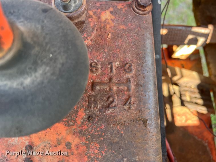 image for item IG9370 Case G530  tractor