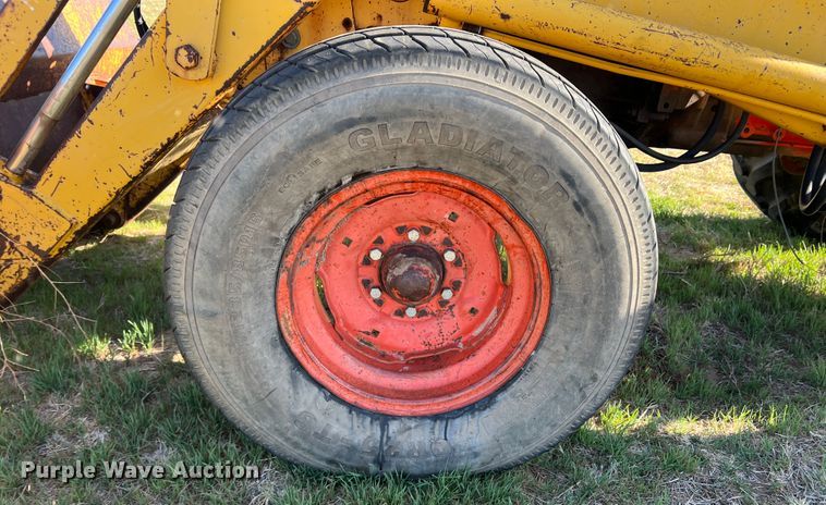 image for item IG9370 Case G530  tractor