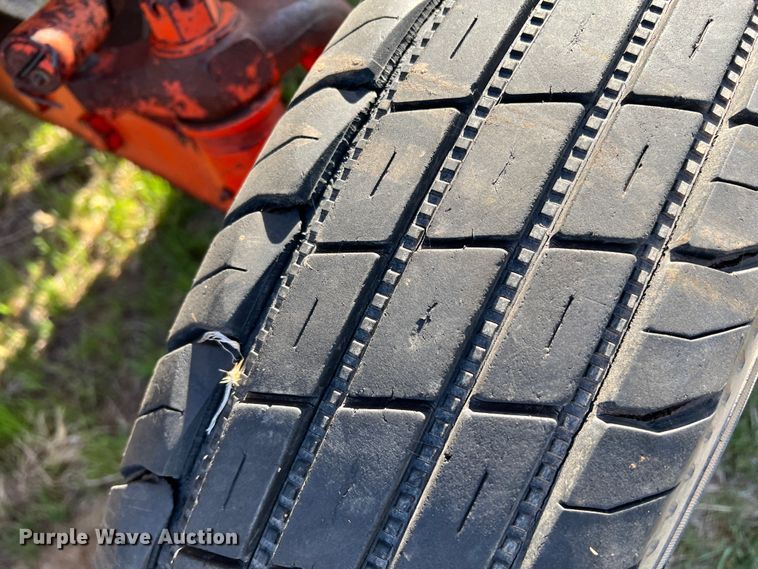 image for item IG9370 Case G530  tractor