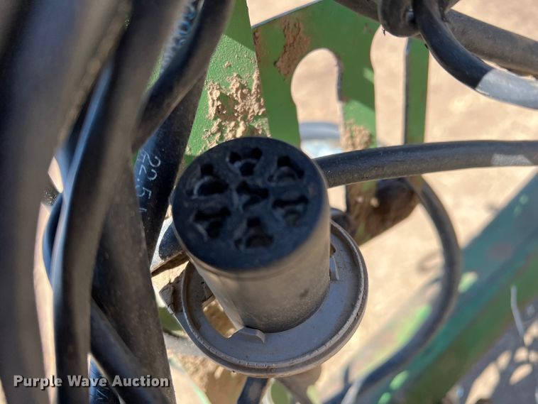 image for item IG9381 John Deere 650  tandem disk